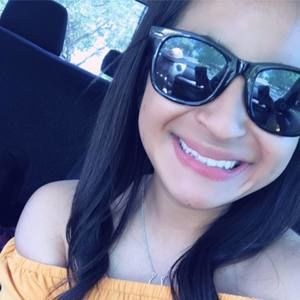 Meet your Posher, Estrella